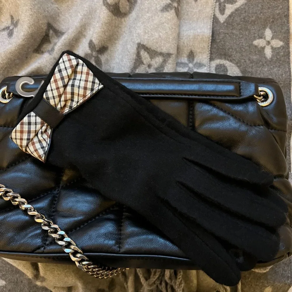 🖤 Black Elegant Ladies Fleece Gloves With Plaid Bow NWT